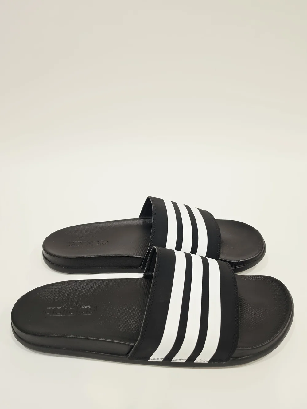 Adidas Adilette Comfort Black and White Slide Sandals US Mens 8/Womens 9